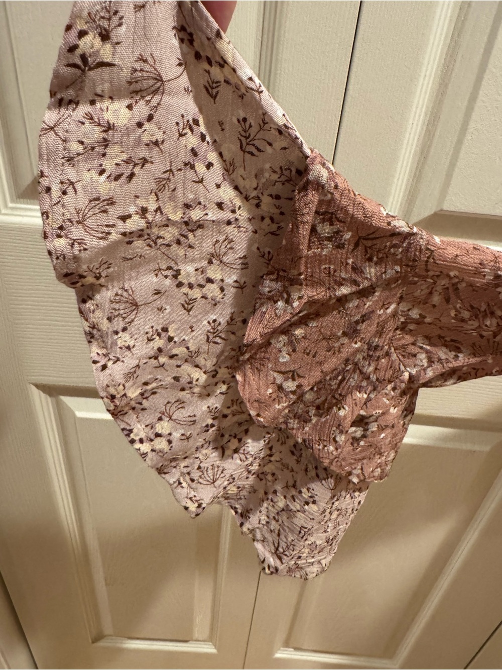 Women's V-Neck Floral Tunic Top in Dusty Rose - Picture 8 of 10